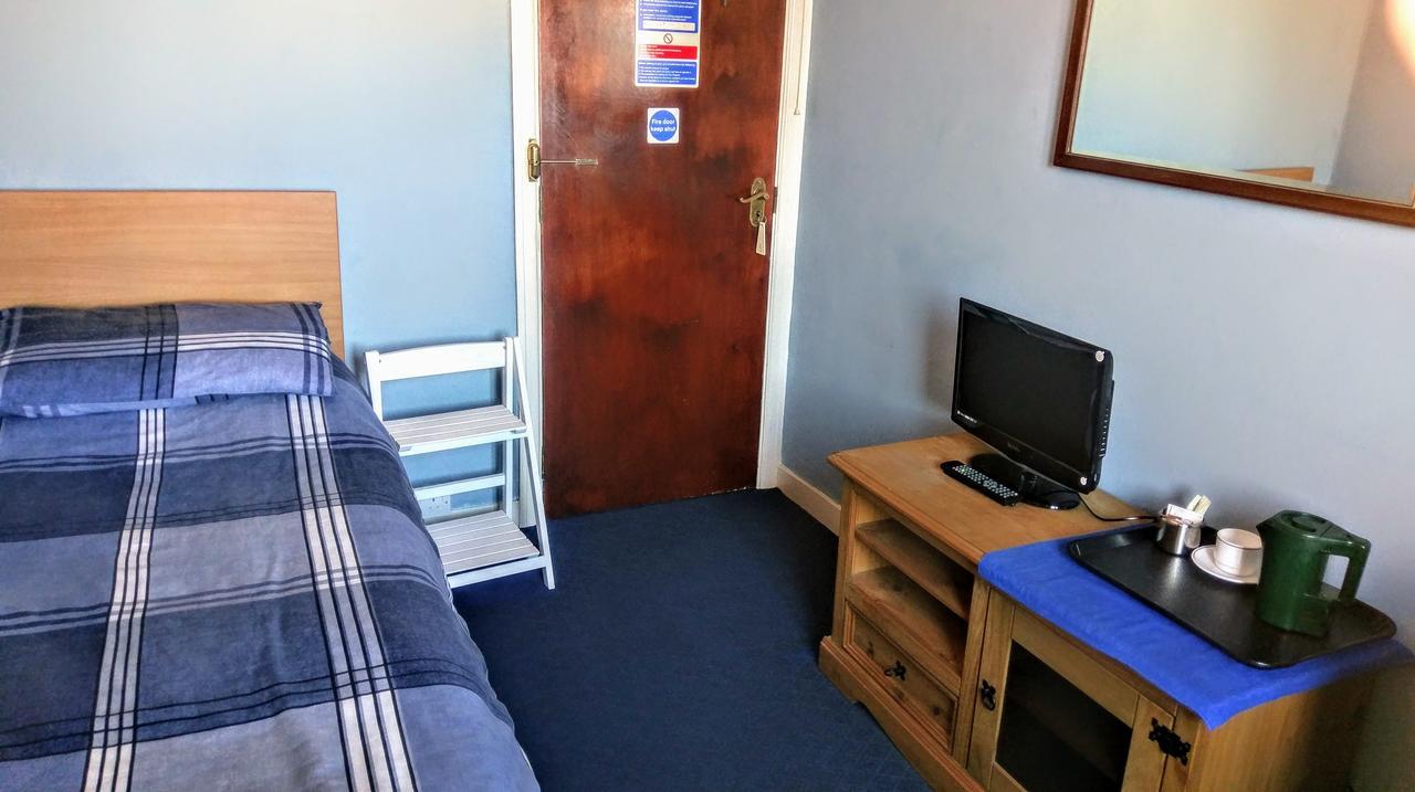 Hotel The Windsor Haverfordwest Zewnętrze zdjęcie